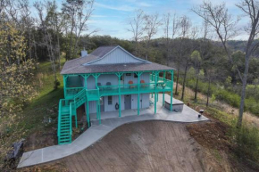 Log Cabin, View, Private 5 Acres, Hot Tub, Firepit, Family Retreat, 4BR 3BA, Sleeps 12